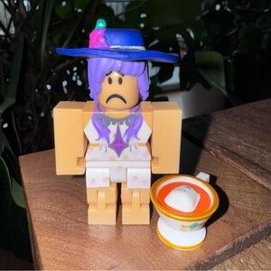 Series 5 Roblox Titanic: Socialite action Figure